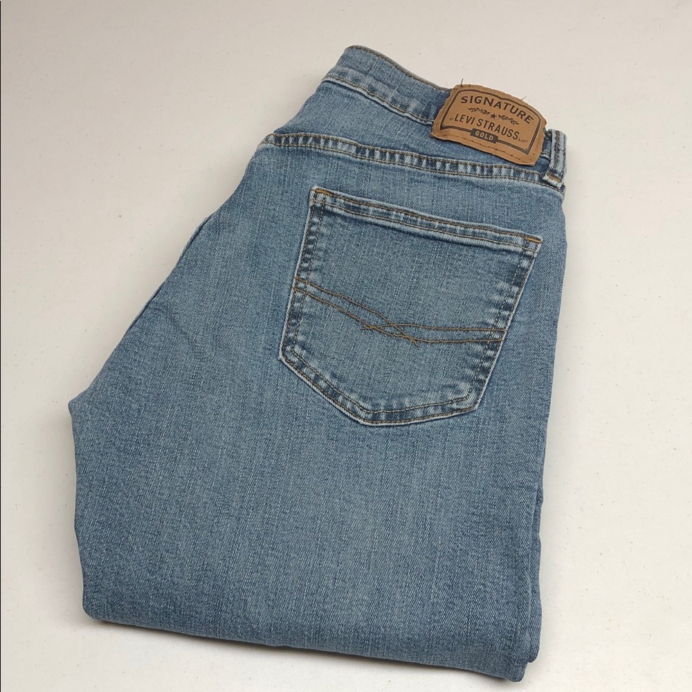 MENS LEVI SIGNATURE RELAXED FIT JEANS 30x32 ⭐️